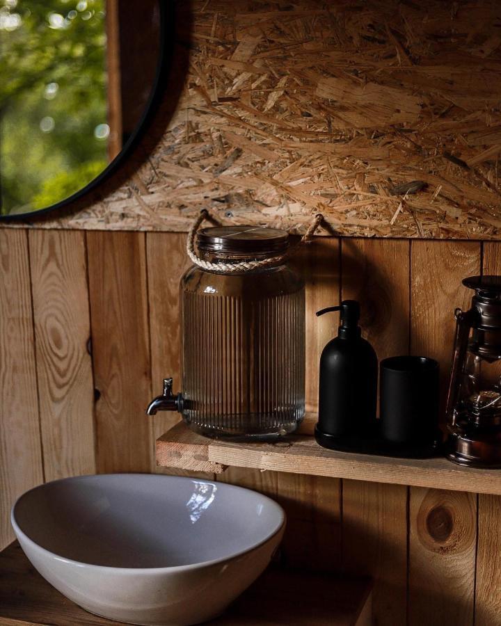 Domaine De Cherimont - Logement Insolite En Groupe Andenne Bagian luar foto