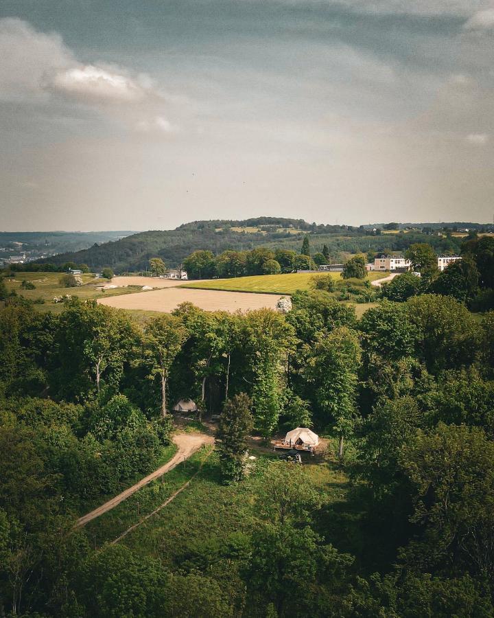Domaine De Cherimont - Logement Insolite En Groupe Andenne Bagian luar foto